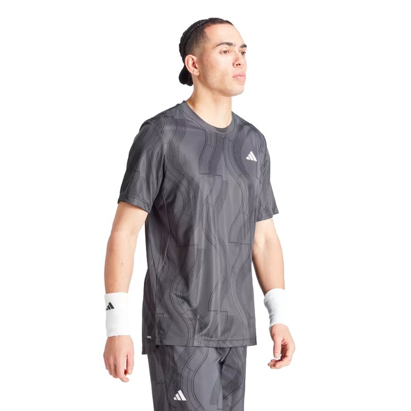 REMERA-TRAINING-HOMBRE-ADIDAS-GRAFICA
