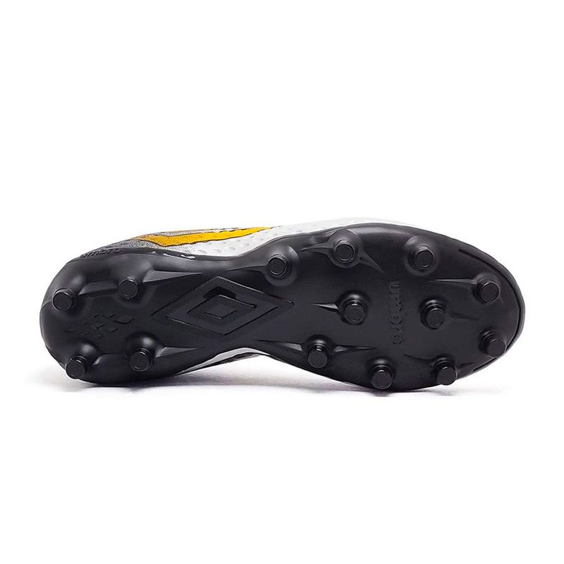 BOTIN-FUTBOL-11-NIÑO-UMBRO--CAMPO-WARKIN