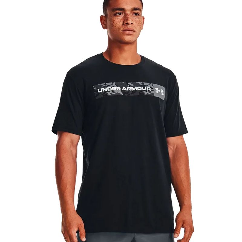 REMERA-TRAINING-HOMBRE-UNDER-ARMOUR-CAMO