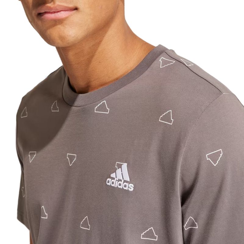 REMERA-URBANA-HOMBRE-ADIDAS-ESSENTIALS-MONOGRAM