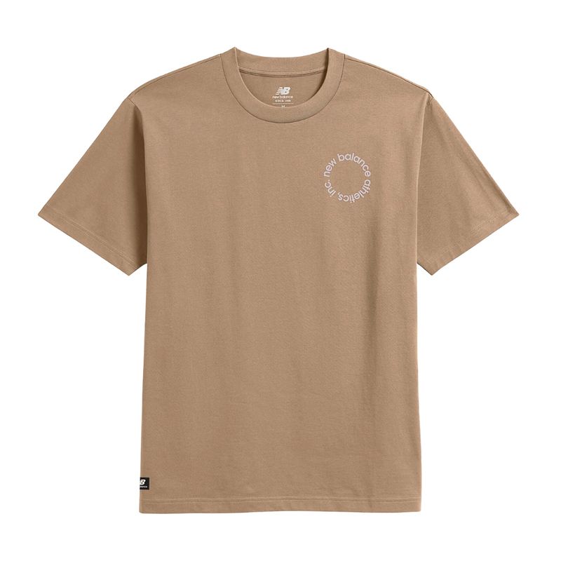 REMERA-URBANA-HOMBRE-NEW-BALANCE-QT-CIRCULAR-LOGO