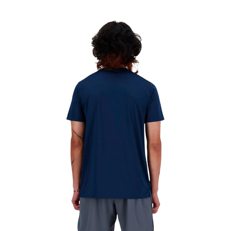 REMERA-TRAINING-HOMBRE-NEW-BALANCE-SPORT-ESSENTIALS