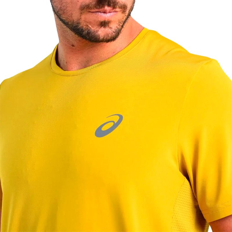 REMERA-RUNNING-HOMBRE-ASICS-PERFOMANCE