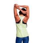 MUSCULOSA-RUNNING-MUJER-UNDER-ARMOUR-KNOCKOUT