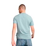 REMERA-URBANA-HOMBRE-PUMA-ESSENTIAL