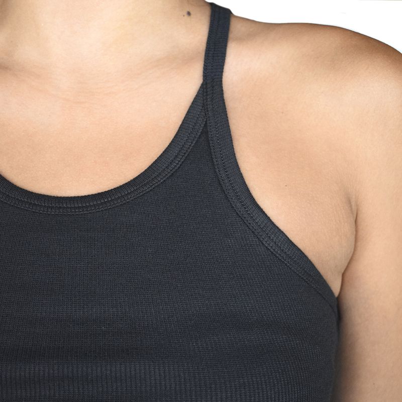 MUSCULOSA-URBANA-MUJER-FEMME-REEB-BRETEL