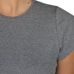 REMERA-URBANA-MUJER-FEMME-REEB