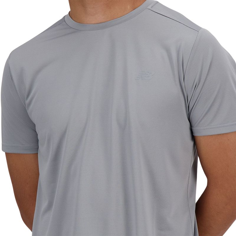 REMERA-RUNNING-HOMBRE-NEW-BALANCE-SPORT-ESS