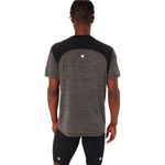 REMERA-RUNNING-HOMBRE-ASICS-ROAD-SS-TOP