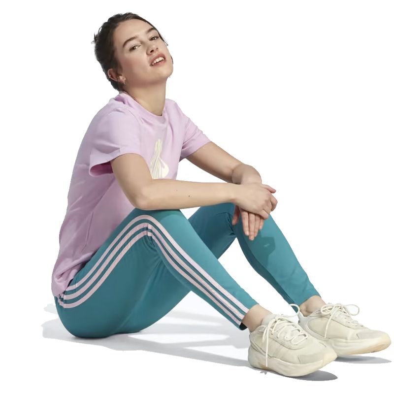 REMERA-URBANA-MUJER-ADIDAS-FLORAL-ESTAMPADA
