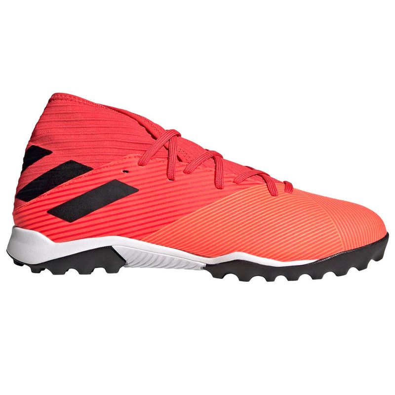 botines de futbol nemeziz