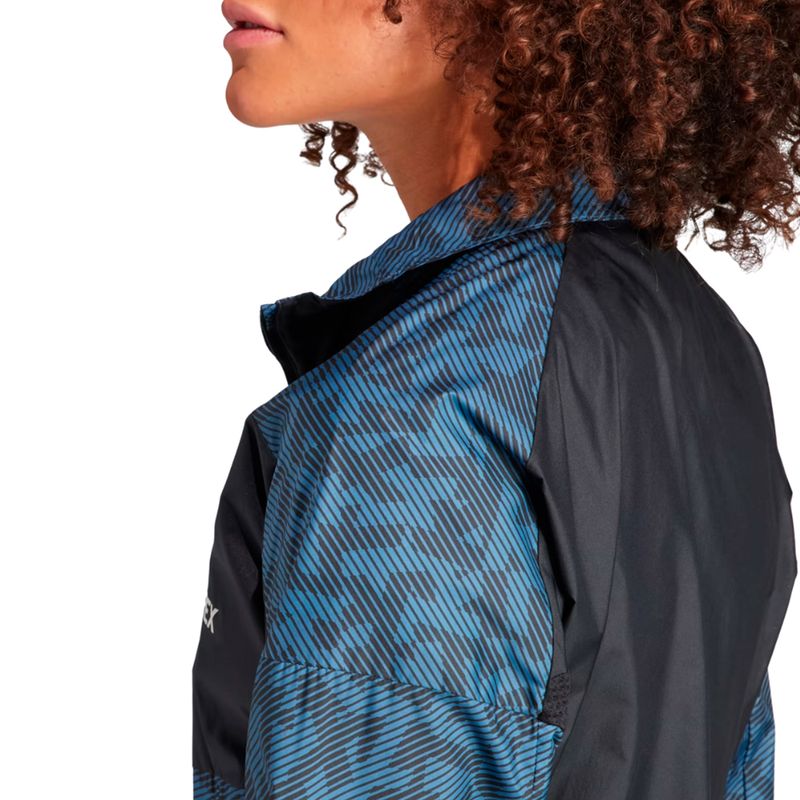 CAMPERA-RUNNING-MUJER-ADIDAS-TERREX-ROMPEVIENTOS