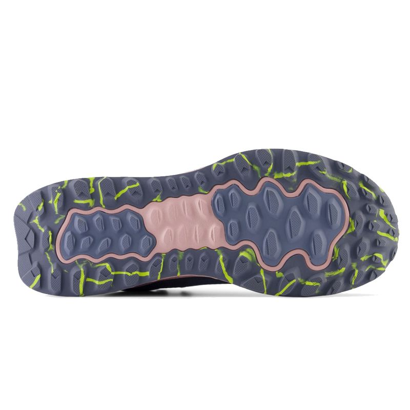 ZAPATILLAS-TREKKING-MUJER-NEW-BALANCE-FRESH-FOAM-GAROE-MID