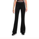 CALZA-URBANA-MUJER-NIKE-NSW-AIR-HR-TIGHT