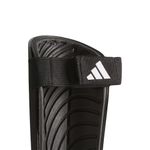CANILLERAS-FUTBOL-HOMBRE-ADIDAS-TIRO