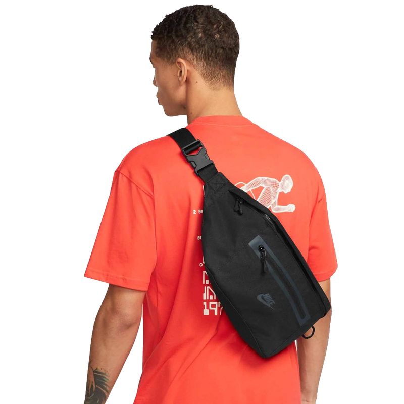 RIÑONERA-URBANA-UNISEX-NIKE-ELEMENTAL-PREMIUM