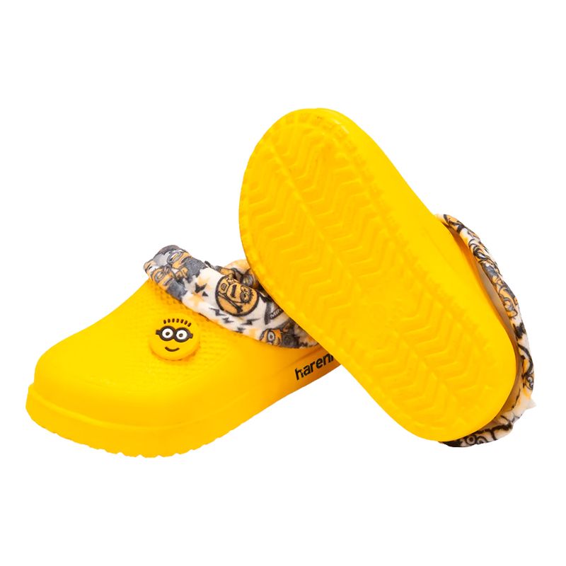 ZUECOS-URBANOS-NIÑO-HARENNA-MINIONS-BANANA