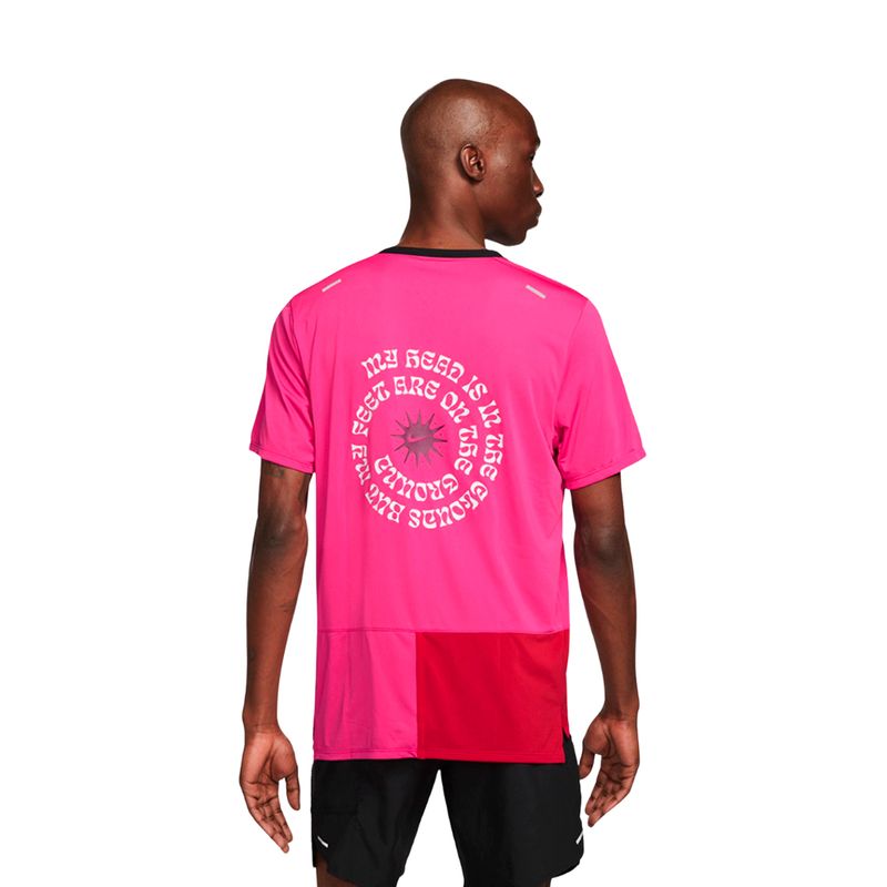 REMERA-RUNNING-HOMBRE-NIKE-WILD-RUN-RISE-365
