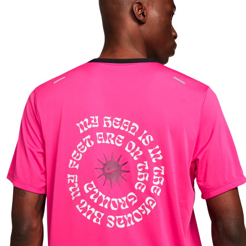 REMERA-RUNNING-HOMBRE-NIKE-WILD-RUN-RISE-365