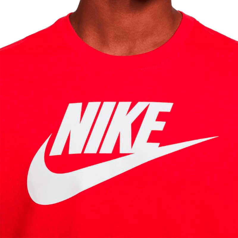 REMERA-URBANA-HOMBRE-NIKE-ICON-FUTURA