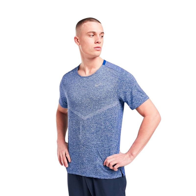 REMERA-RUNNING-HOMBRE-NIKE-RISE-365