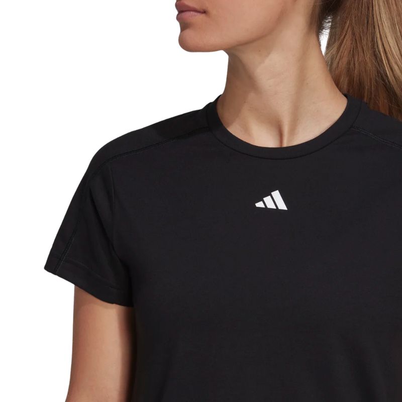 REMERA-TRAINING-MUJER-ADIDAS-MINIMAL-BRANDING
