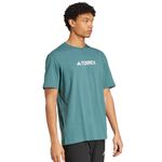 REMERA-OUTDOOR-HOMBRE-ADIDAS-TERREX-LOGO-CLASSIC