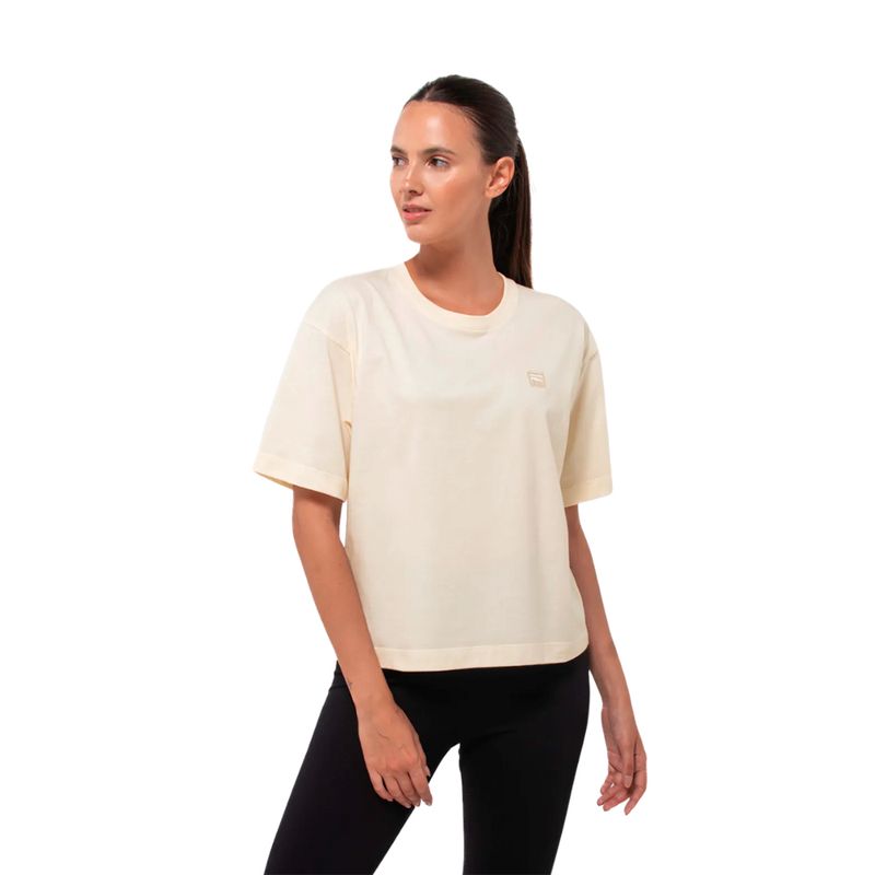 REMERA-URBANA-MUJER-FILA-CONFORT-CLASSIC-DETALL