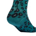 MEDIAS-URBANAS-UNISEX-ADIDAS-LEOPARD-PRINT