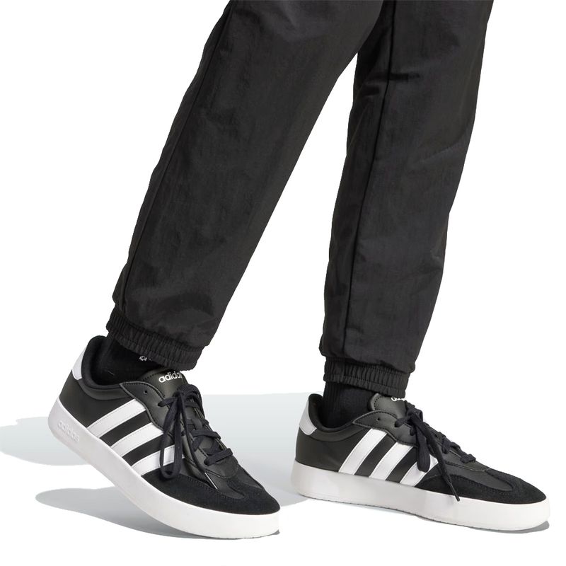PANTALON-URBANO-HOMBRE-ADIDAS-ESSENTIAL-SMALL-LOGO