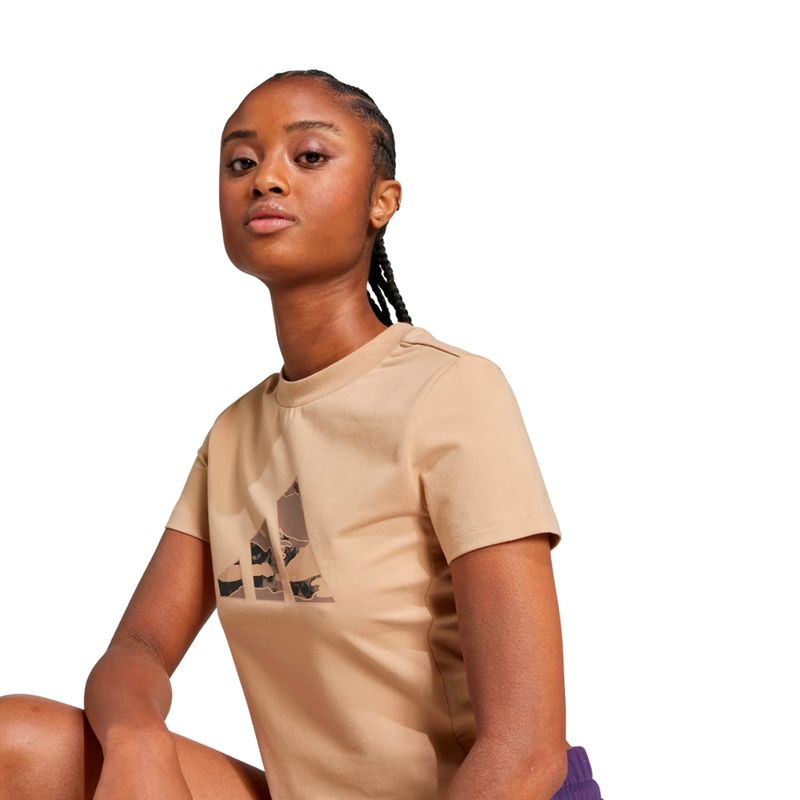 REMERA-URBANA-MUJER-ADIDAS-CAMO-GRAPHIC