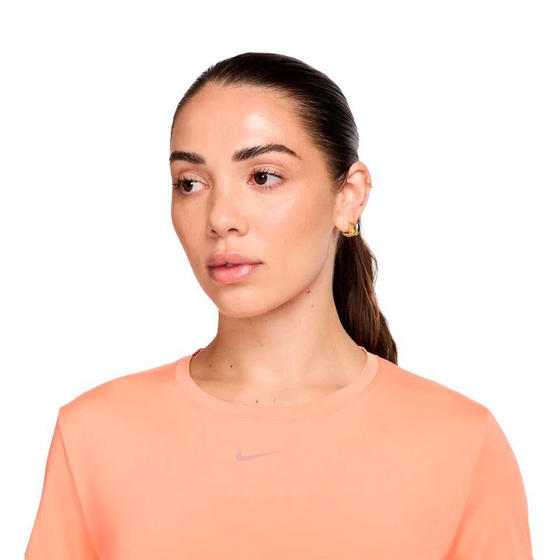 REMERA-TRAINING-MUJER-NIKE-ONE-CLASSIC