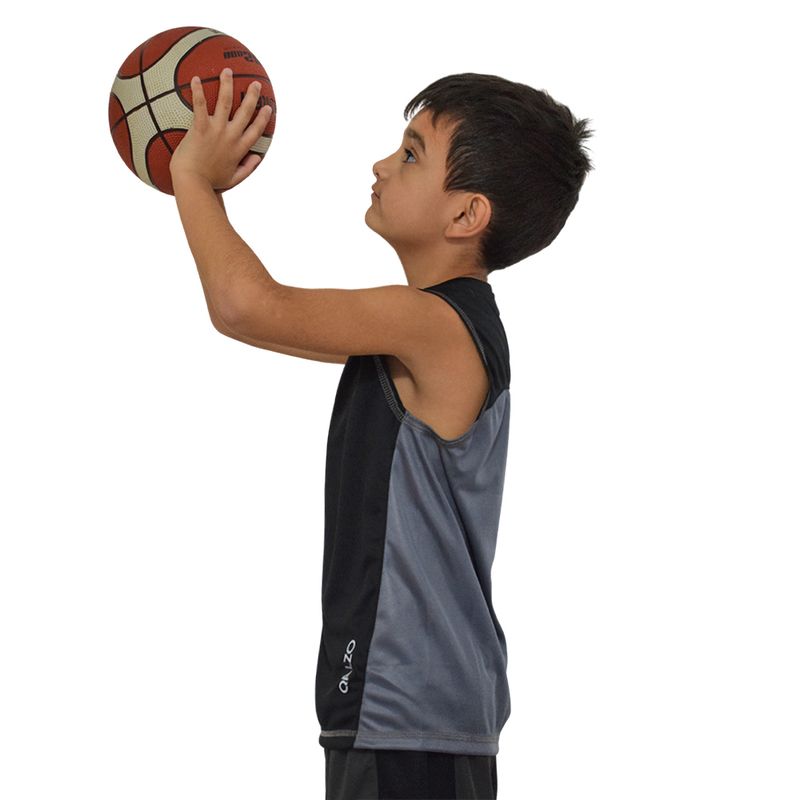 MUSCULOSA-TRAINING-NIÑO-QALZO-VECTOR