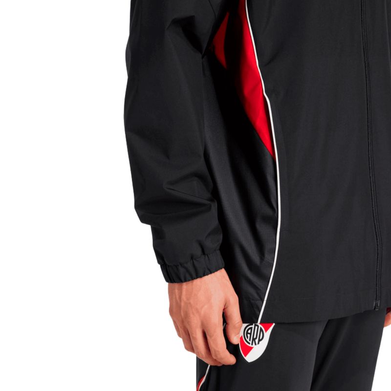 CAMPERA-TRAINING-HOMBRE-RIVER-PLATE-ALL-WEATHER-TIRO-25