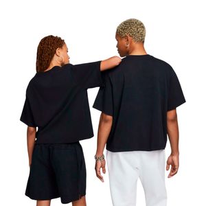 REMERA URBANA MUJER NIKE SPORTWEAR ESSENTIAL